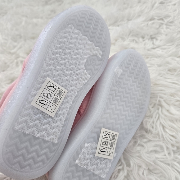FabKids CANVAS LIGHT UP SLIP ON Sneakers. Rose Shadow. Size 12. New. - Picture 6 of 7